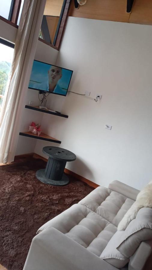 Chale Com Vidros E Hidromassagem Villa เซาเบนโตโดซาปูไค ภายนอก รูปภาพ